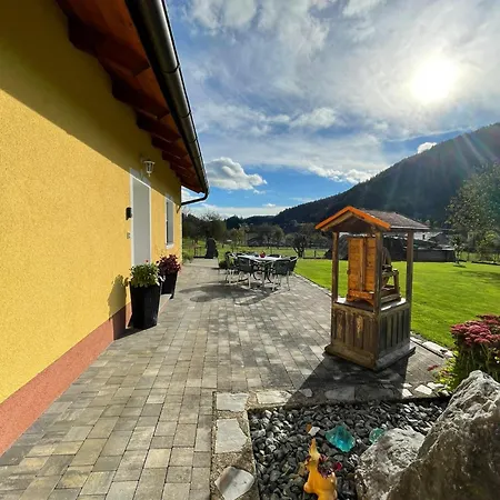 Mit Terrasse Und Viel Ruhe Apartmán *