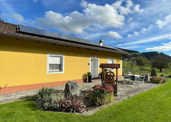 Mit Terrasse Und Viel Ruhe